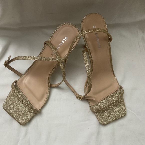 Sandals - Picture 6 of 6